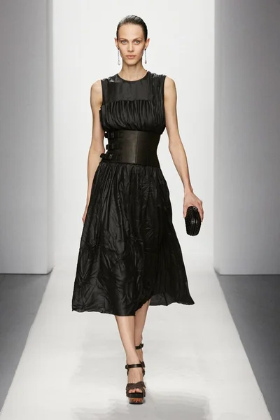 Look 37